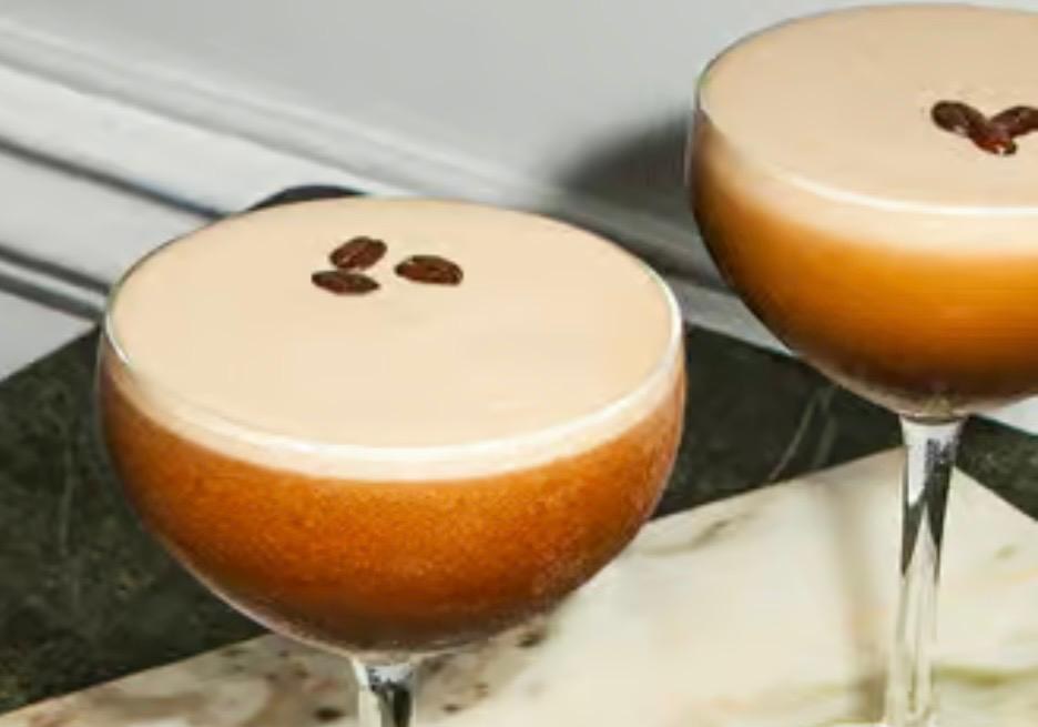 Cocktails and drinks from the private chef selection